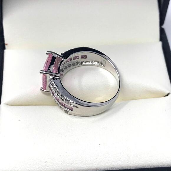 Elegant Pink Square Cut Ring Size 7.5 Silver Tone - Picture 4 of 4